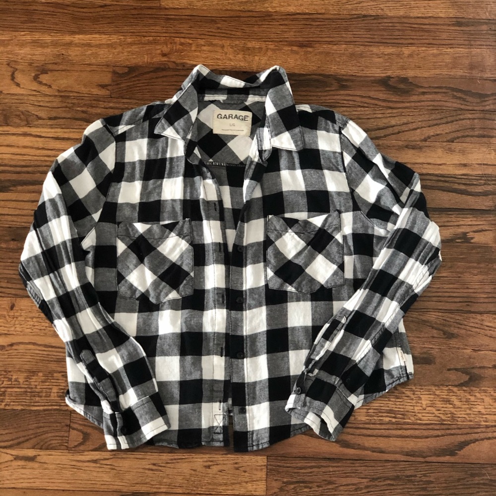 Cropped Garage Flannel